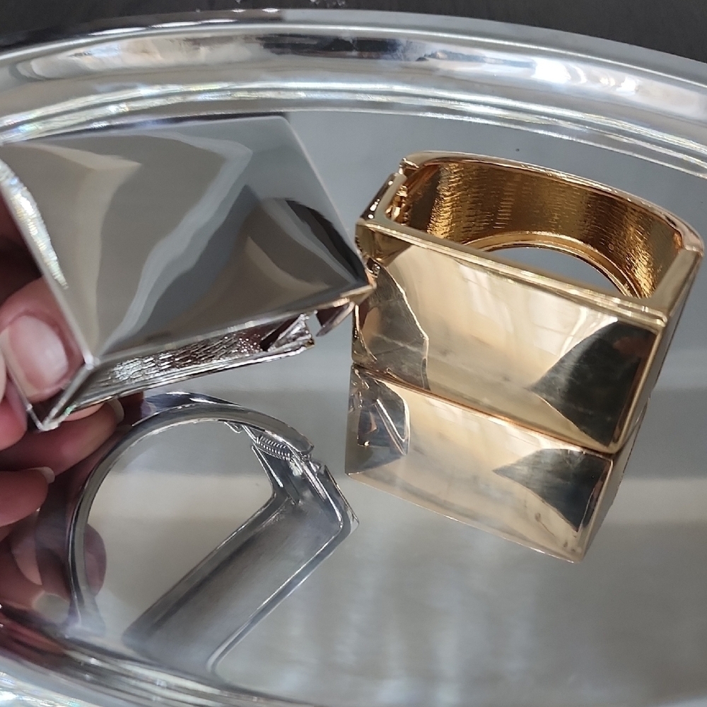 Silver Geometric Bangle - Picture 4 of 9